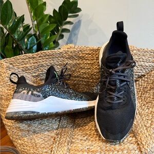 Women’s Nike Air Max Bella TR3 Black Speckled Workout Sneakers 8